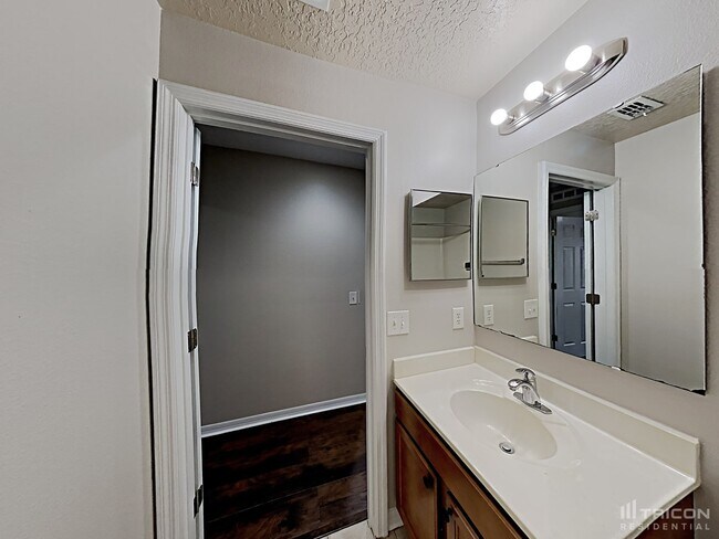 Building Photo - 531 Brown Bear Way