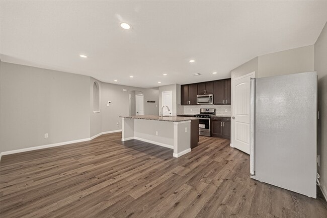 Building Photo - 3302 Alberelli Dr