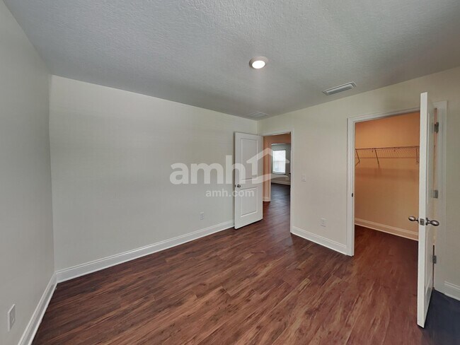 Building Photo - 2713 Sunrise Lndg Lp