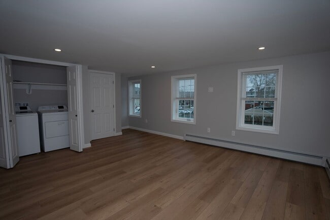 Building Photo - 29 Pleasant St