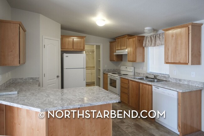 Building Photo - Updated home in Deschutes River Woods