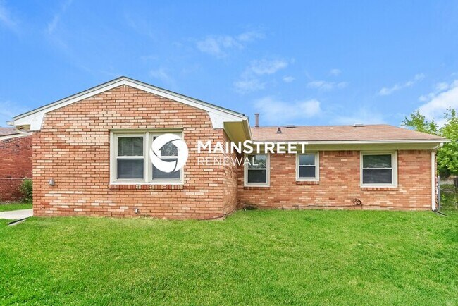 Building Photo - 3 Bedroom Pet-Friendly Home in Louisville,...