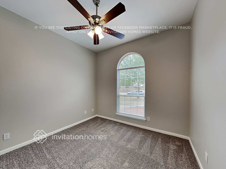 Building Photo - 205 Falling Leaves Trail