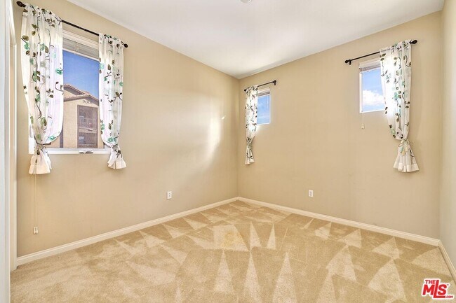 Building Photo - 20285 Avenida Paloma