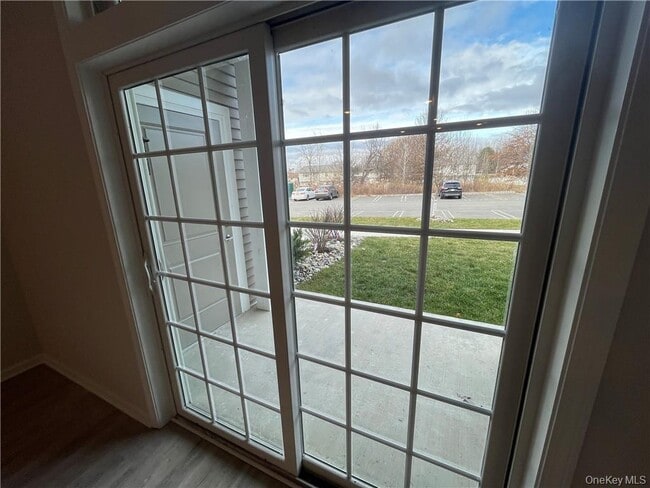 Building Photo - 313 Tower Ridge Cir