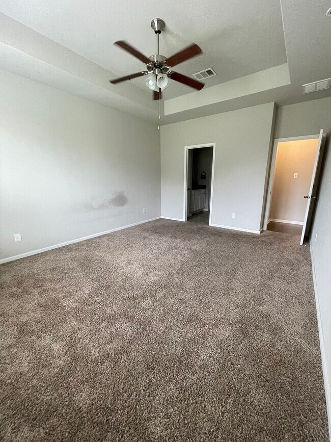 Building Photo - 2942 Oak Branch Ridge