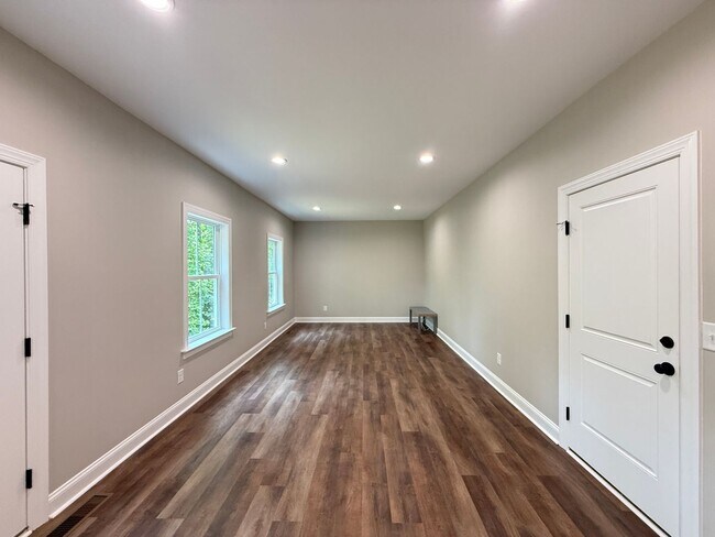 Building Photo - 2553 Whipporwill Ct