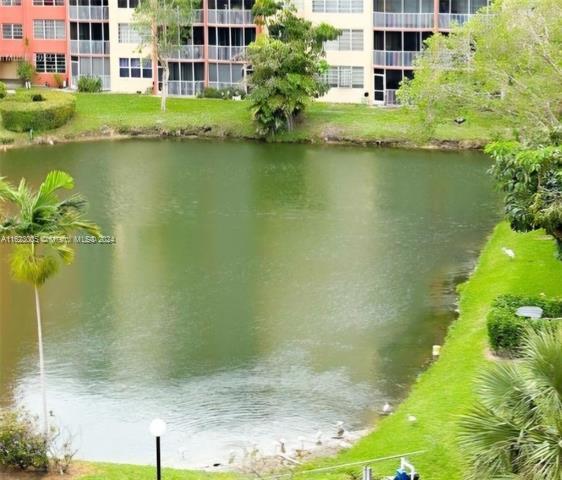 Building Photo - 1780 NE 191st St