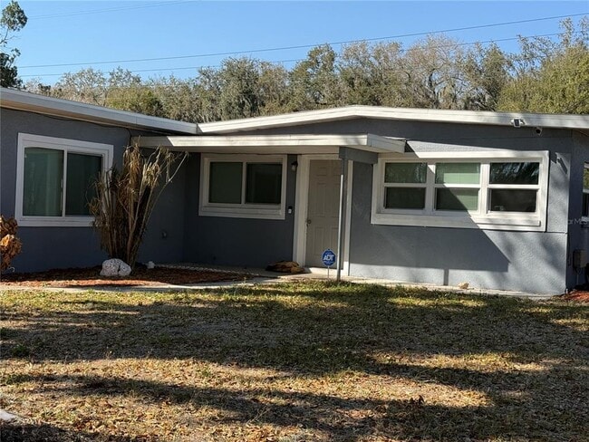 Building Photo - 720 Manor Dr