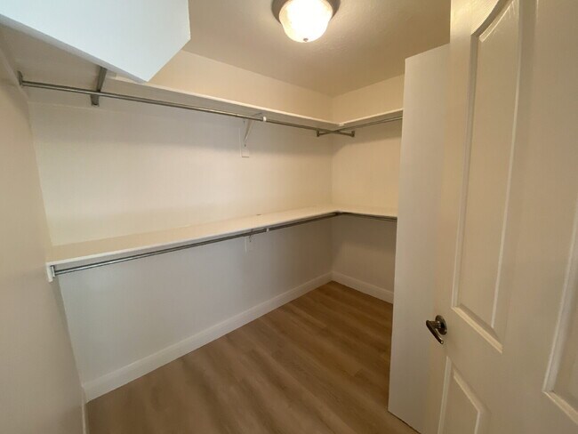 Building Photo - Charming 3-bedroom, 2-bathroom residence in Sagewood at Seven Hills