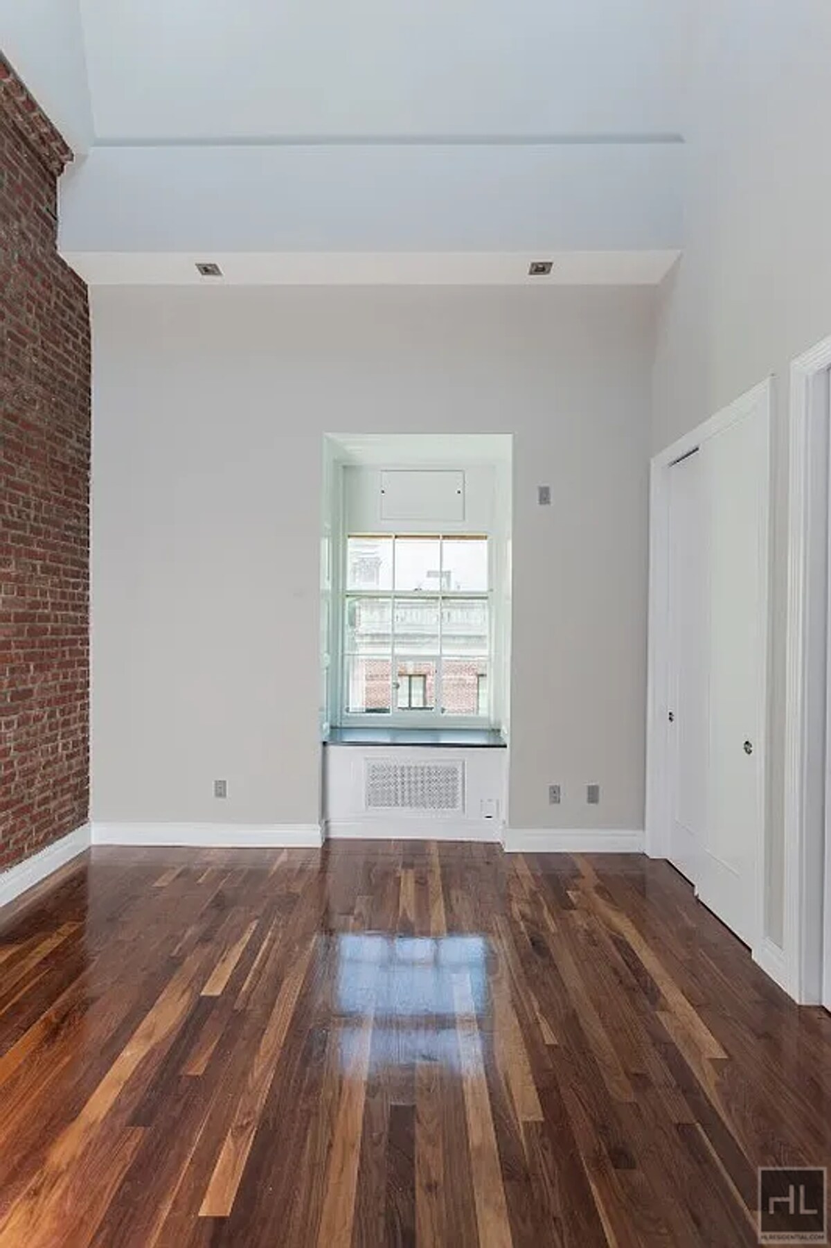 Building Photo - East 75th Street