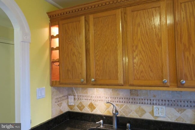 Building Photo - 3100 S Manchester St