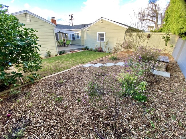 Building Photo - 4491 Coronado Ave