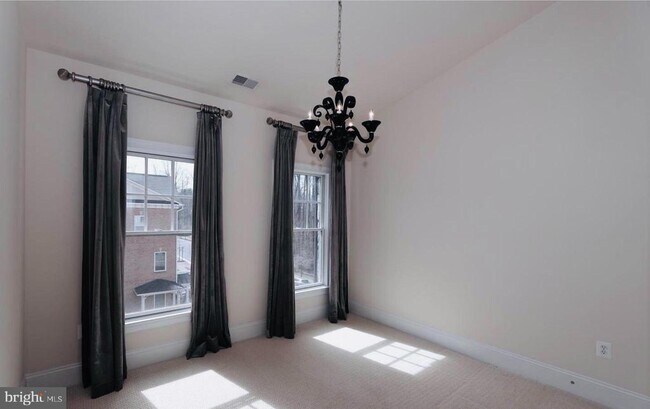 Building Photo - 6758 Darrells Grant Pl