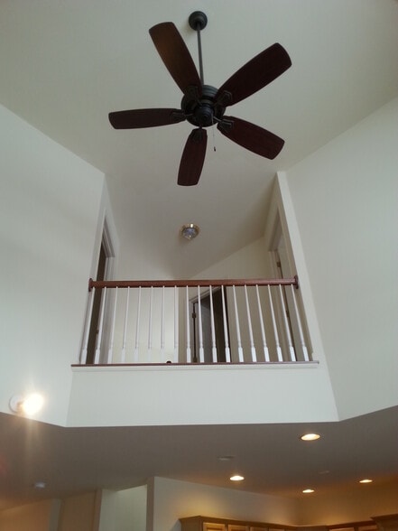 Building Photo - 720 Ferris Way