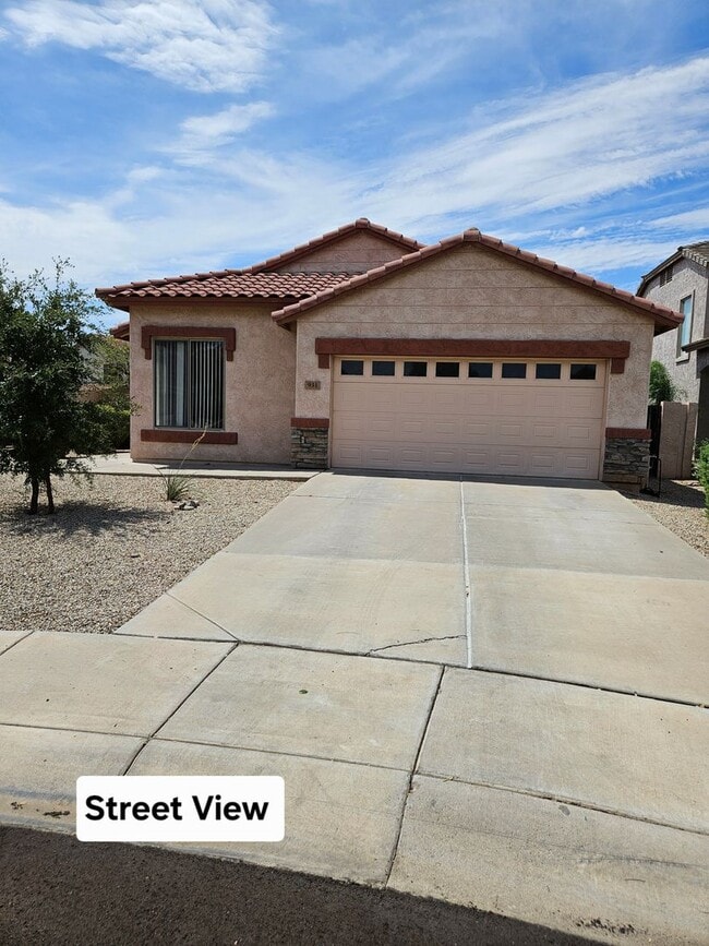 Building Photo - 4 BDRM, 3 BA. GILBERT