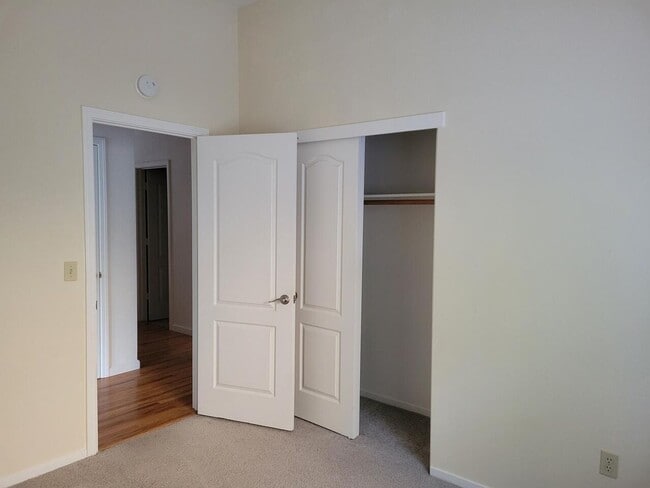 Building Photo - NICE TWO STORY ROCKLIN HOME WITH LARGE BONUS ROOM UPSTAIRS NEXT TO TWIN OAKS PARK & SCHOOLS!