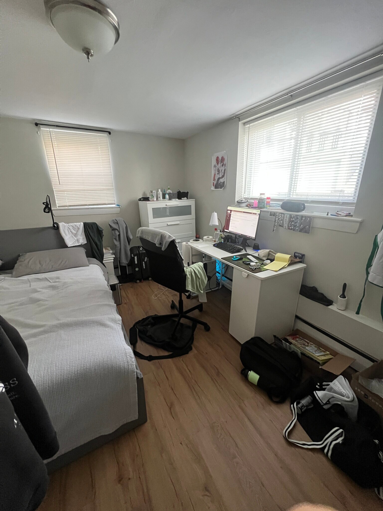 Building Photo - 63 Selkirk Rd