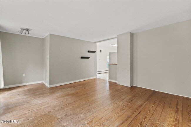 Building Photo - 53 White St