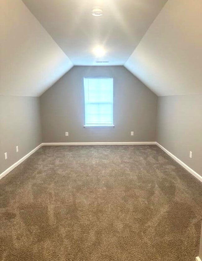 Building Photo - 150 Landry Ln