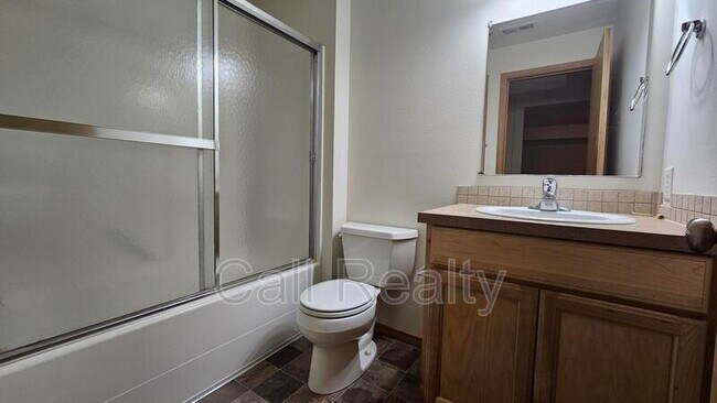 Building Photo - 1217 E Chantel Dr