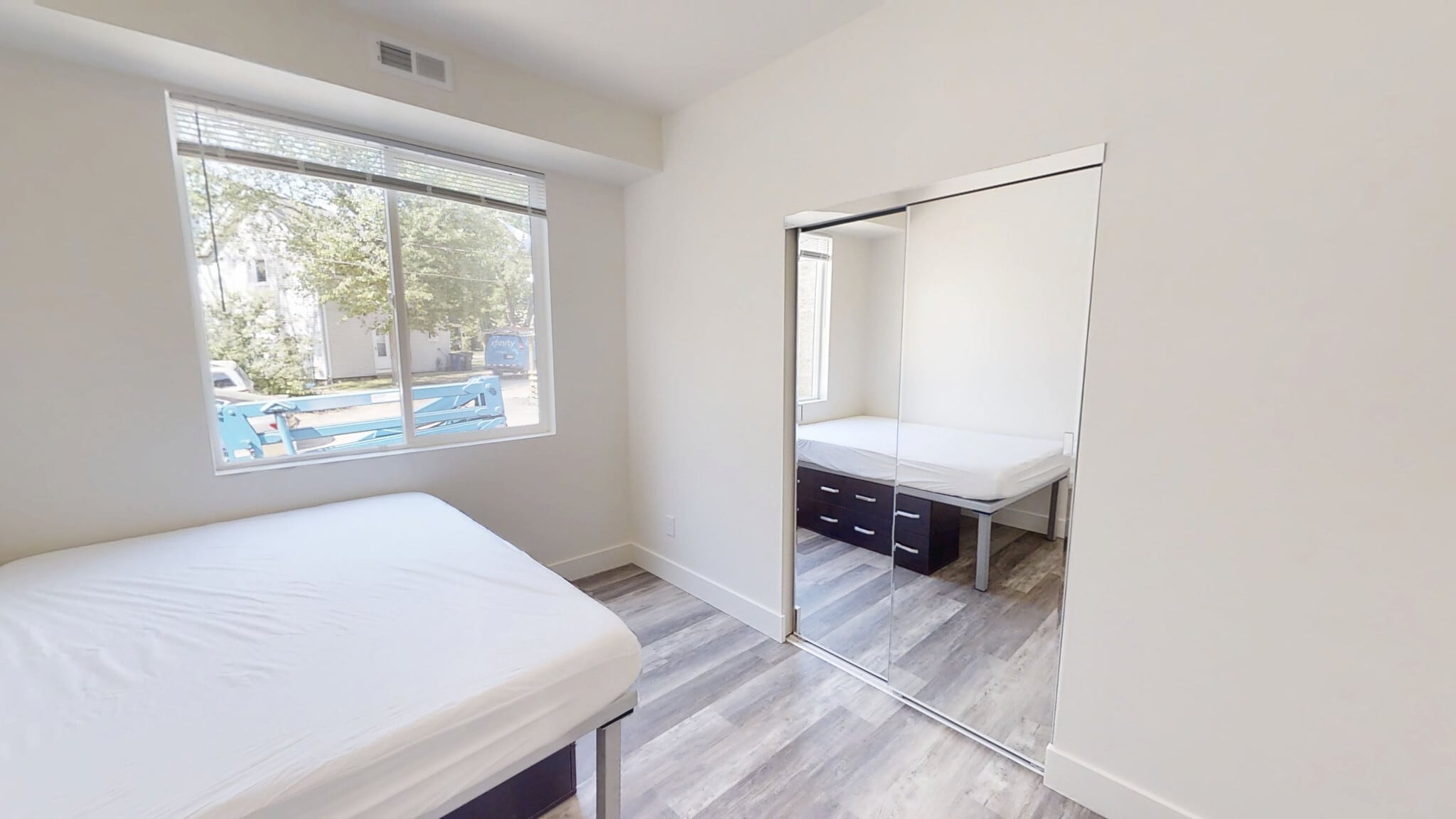 Unit 2 Bedroom 2 - 943 Dewey Ave