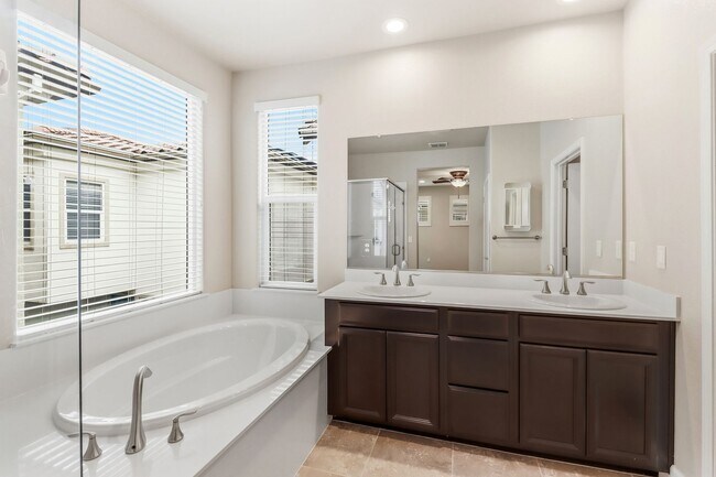 Building Photo - FIRST MONTH'S RENT FREE-Charming 3-Bedroom Home with Office in The Cannery – Davis, CA