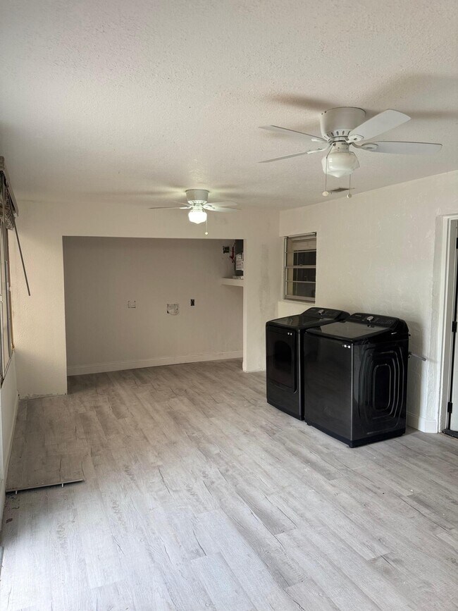 Building Photo - 7709 1st Terrace