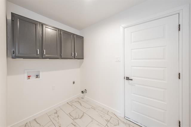 Building Photo - 8409 Glenann Dr