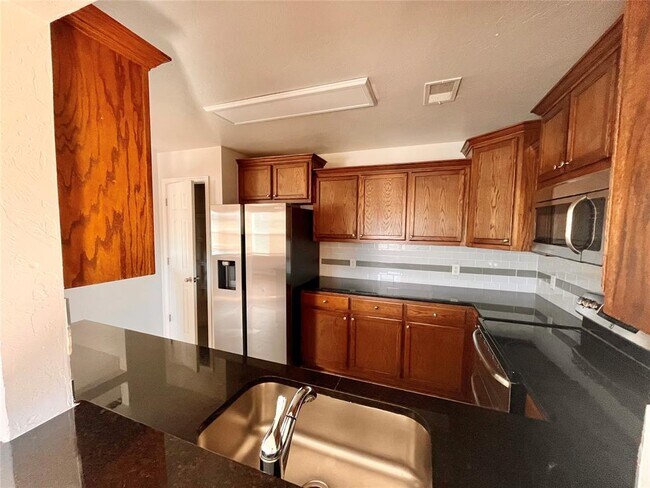 Building Photo - 17700 Black Hawk Cir