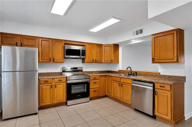 Building Photo - 2916 Jean Lafitte Pkwy