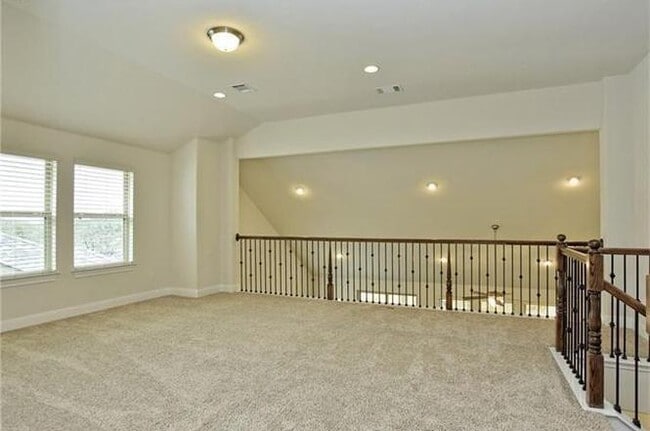 Building Photo - 15821 Cinca Terra Dr