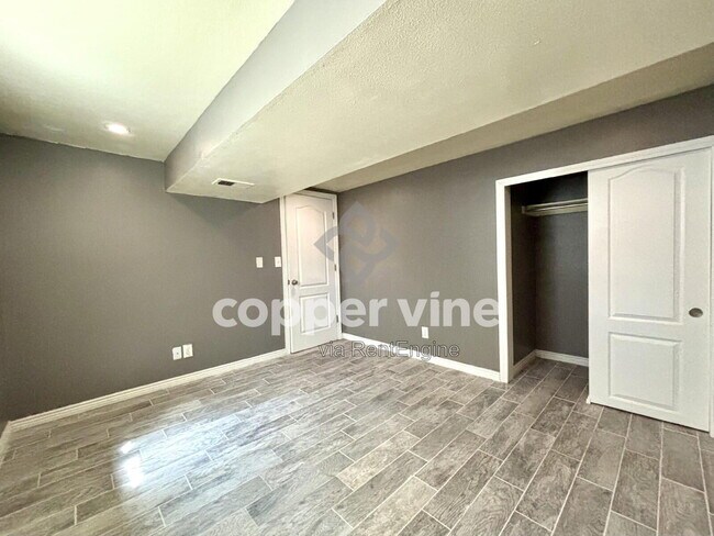 Building Photo - 10536 W 107th Ave