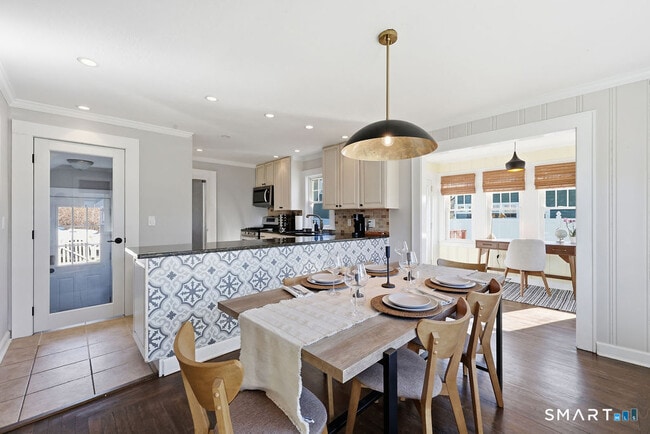 Building Photo - 82 Miller Ave