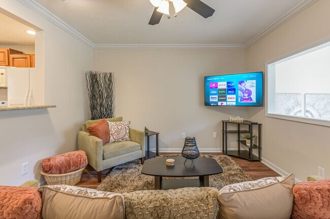 Building Photo - 27 W Ridge Dr SE