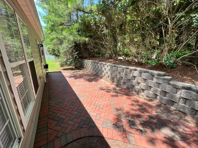 Building Photo - 1017 Red Hat Ln