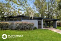 Building Photo - 7052 Clovis Rd