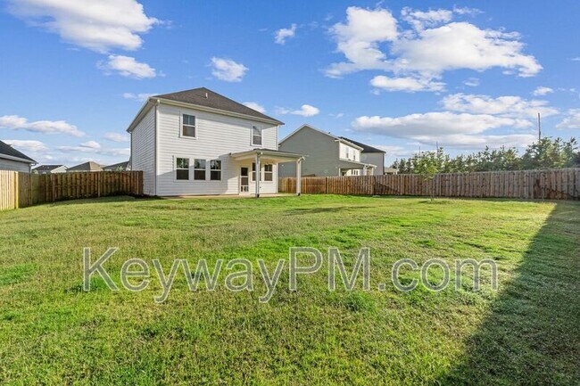 Building Photo - 738 Woodvine Dr
