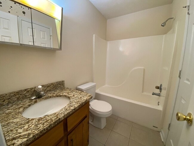 Building Photo - PRE-LEASING FOR AUGUST 7TH, 2026!