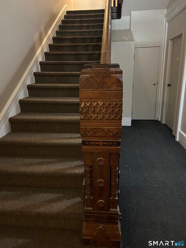 Building Photo - 214 Broadway