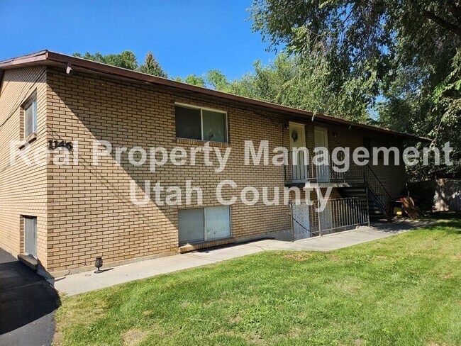 Building Photo - 1146 W 100 N