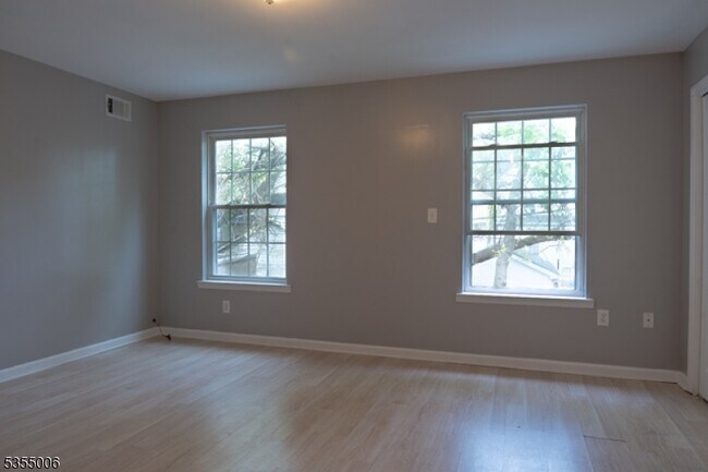 Building Photo - 239 N 19th St