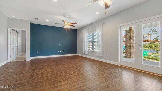 Building Photo - 310 Confidence Wy