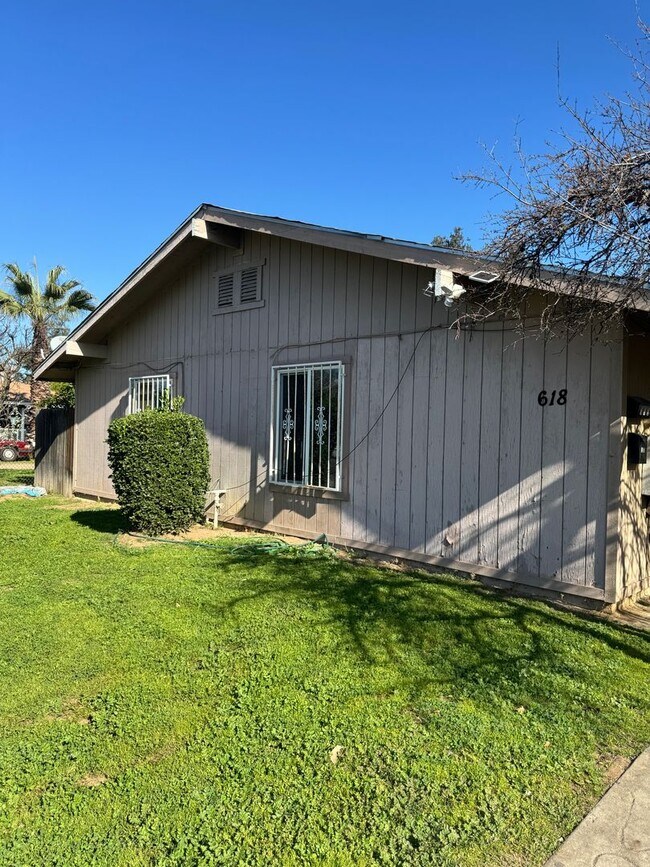 Building Photo - 618 Mayor Ave