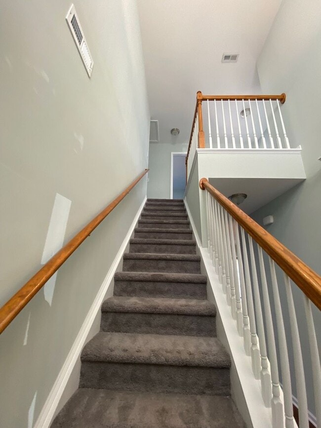 Building Photo - LEGEND OAKS DORCHESTER DISTRICT TWO SCHOOLS