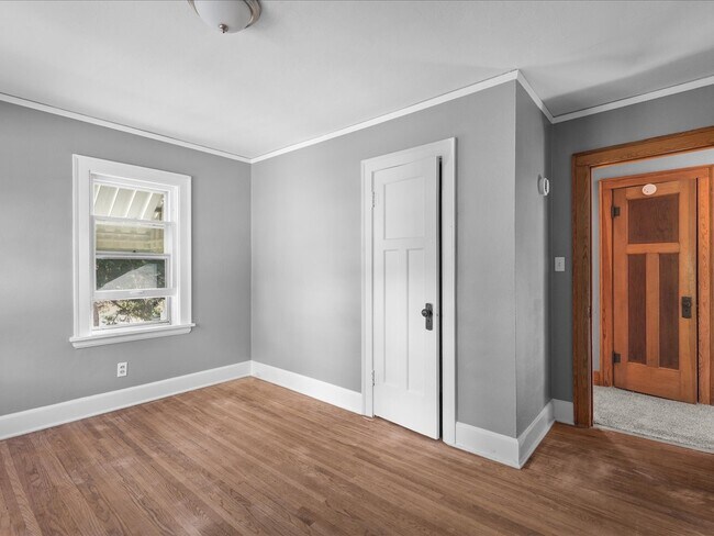 Building Photo - 1111 20th St