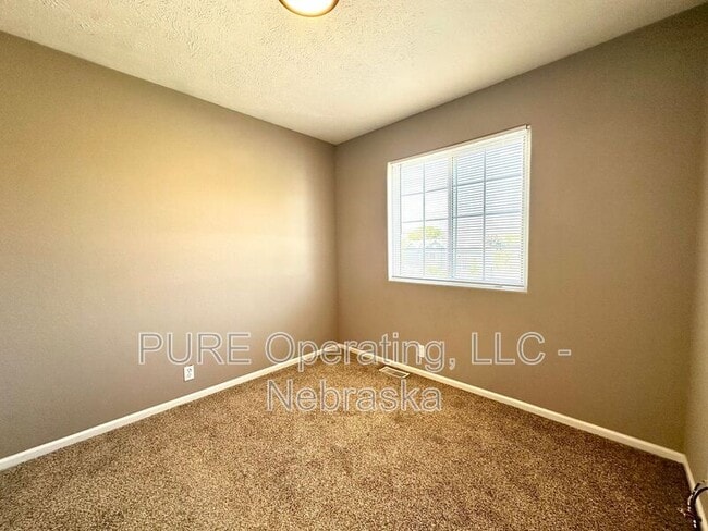 Building Photo - 1009 Bison Cir