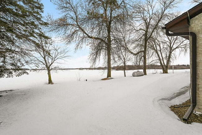 Building Photo - 9402 65th St NE