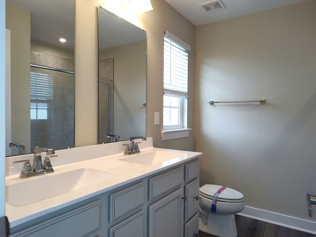 Building Photo - Beautiful, 2 Story home located in the Harkey Creek Community in Monroe NC!