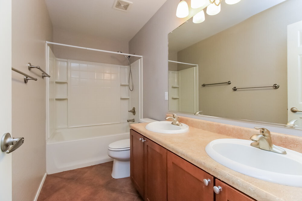 Building Photo - 21129 E Stonecrest Dr